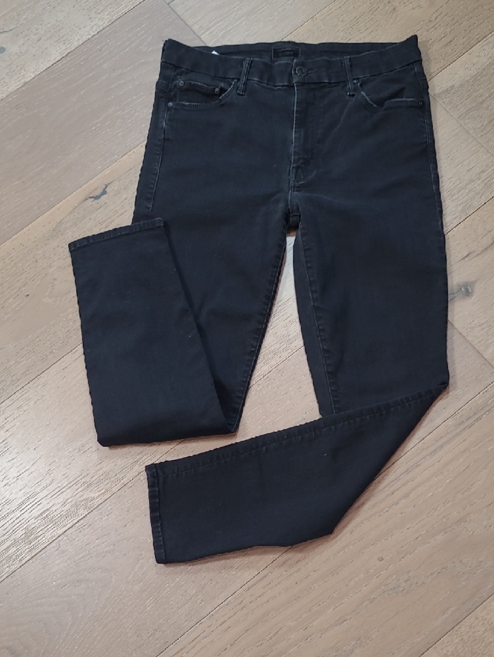 MOTHER Jeans Women's sz 27 Black High Rise Looker Crop Denim Jean